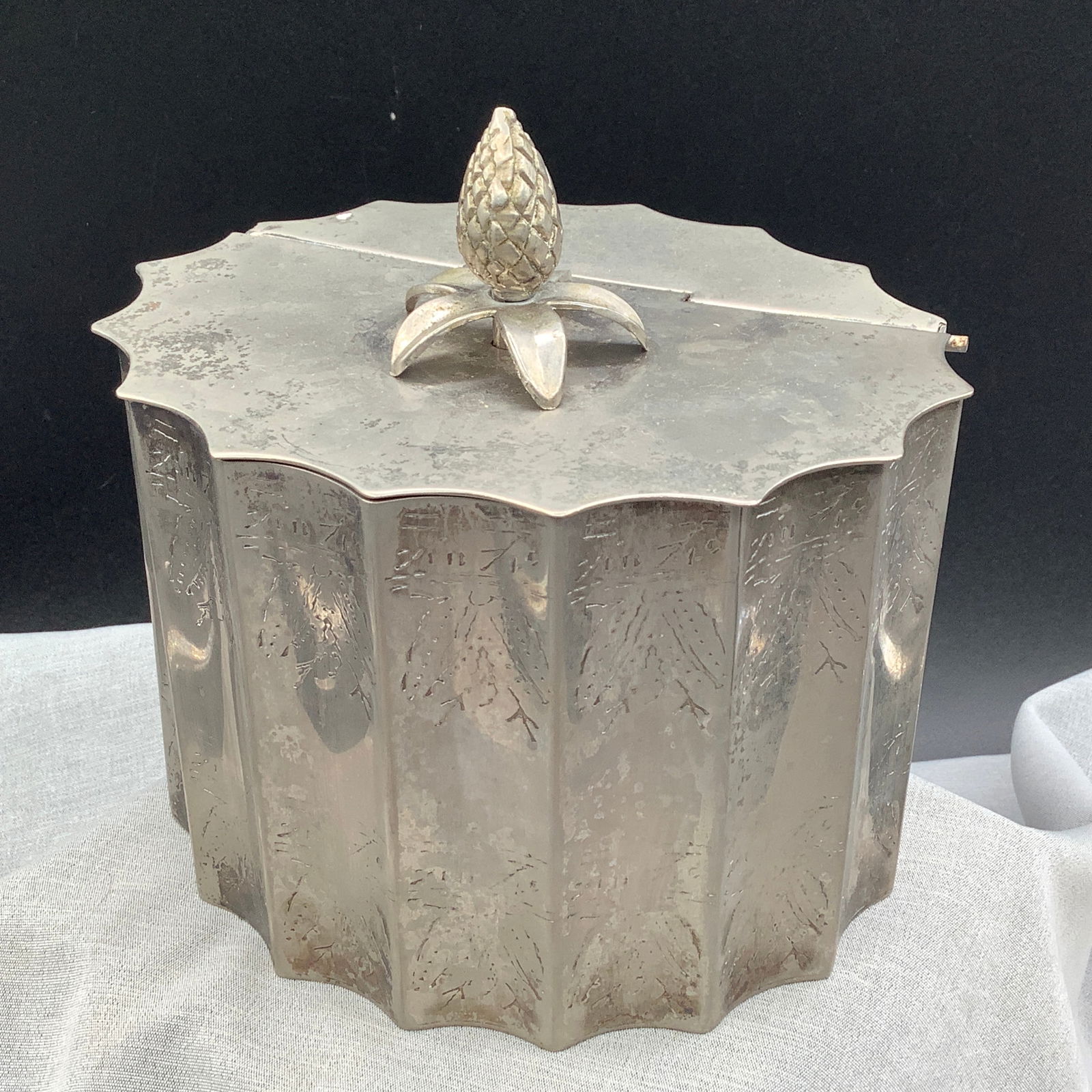 Godinger Silver Plated Tea Caddy with Pineapple Finial Top (1 of 8)