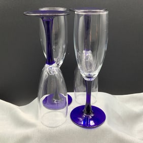 4 Wine Glasses with Cobalt Blue Base and Stem