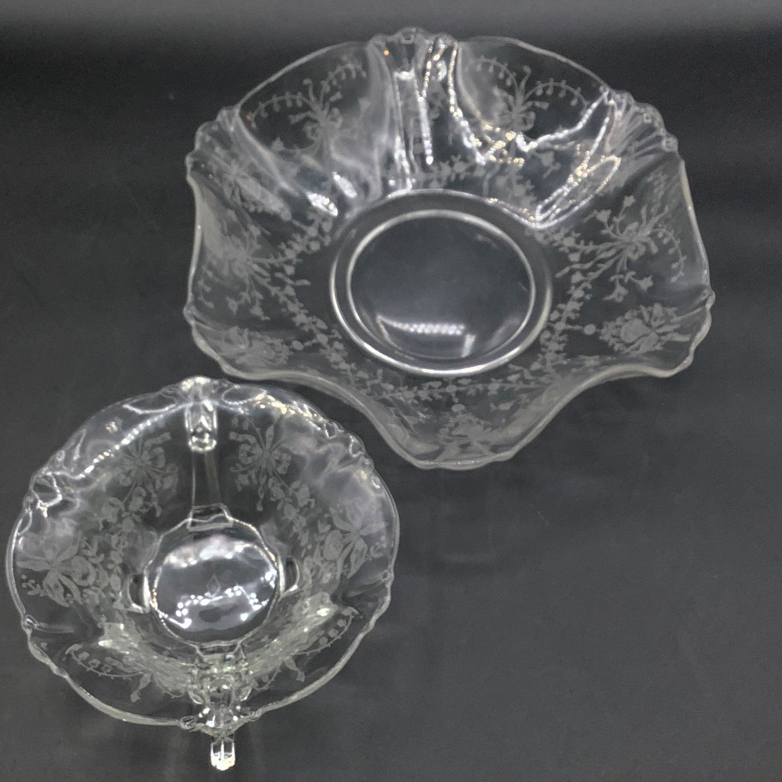 Pair of Etched Glass Candy Dishes, Heisey Signed (1 of 13)
