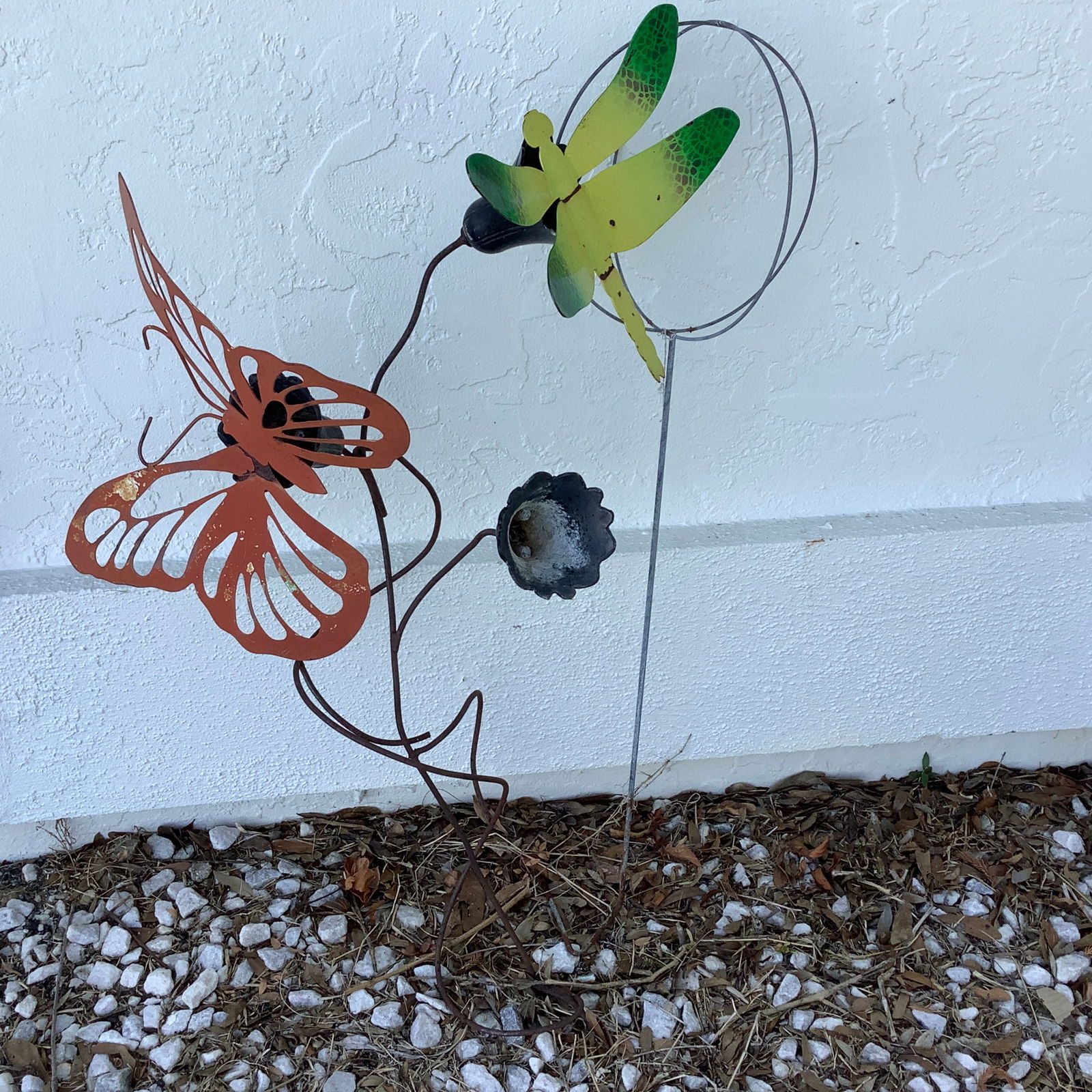 Butterfly, Dragonfly and Whimsical Double Circle Metal Yard Art (1 of 5)
