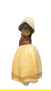 Lladro #2076 Lonely Solita Farm Girl: Vintage porcelain Lladro #2076 Lonely Solita Farm Girl figurine in excellent condition. Marked Daisa 1978 on bottom. 8 1/2" H x 4" W. 6 lbs