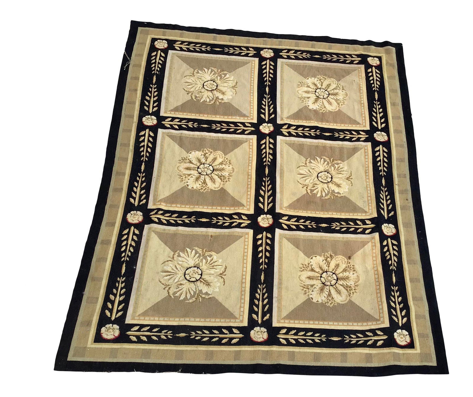 Henri Samuel Style French Aubusson Needlepoint Medallion Rug: 4'9" × 6'10" Medallion French Aubusson hand loom needlepoint wool carpet in the style of the iconic French designer Henri Samuel made in the late 20th Century. Made in France.