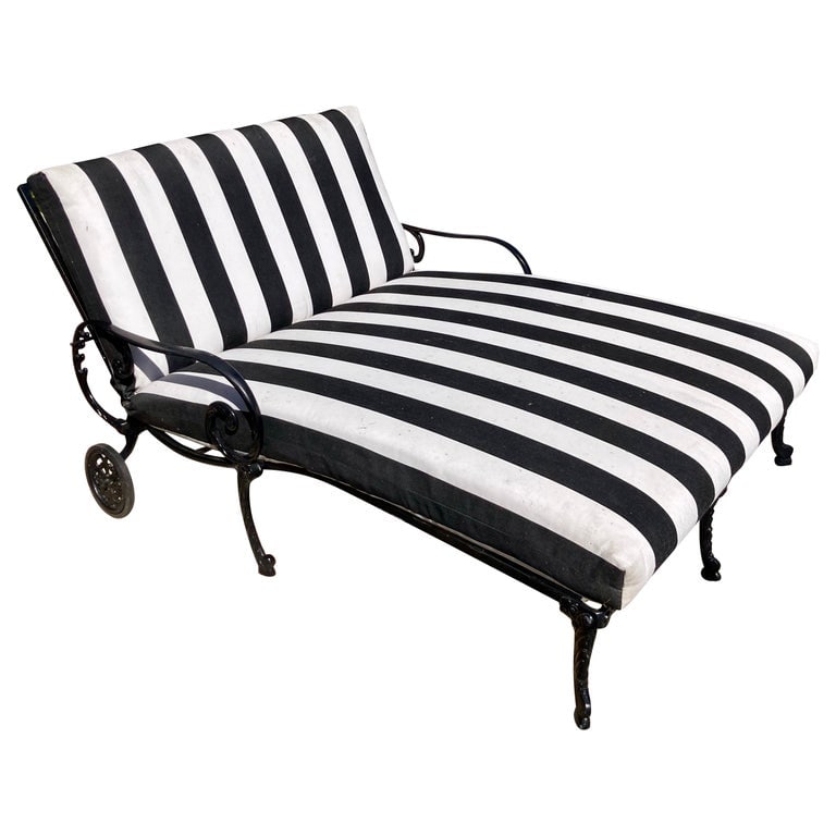Hollywood Regency Patio 2-Person Double Pool Chaise (1 of 13)