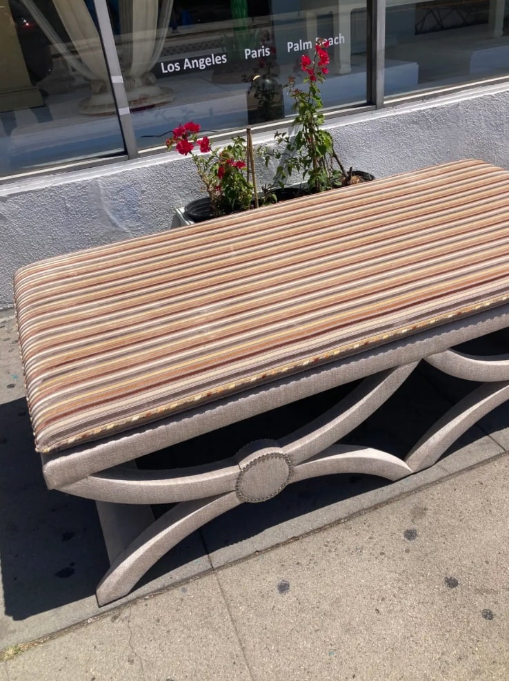 Neoclassical Backless Daybed-2 - 4