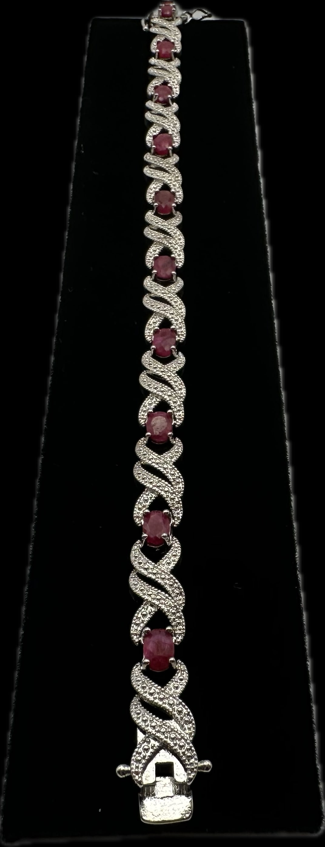 5.00 ct Ruby and Diamond Accent Bracelet (1 of 5)