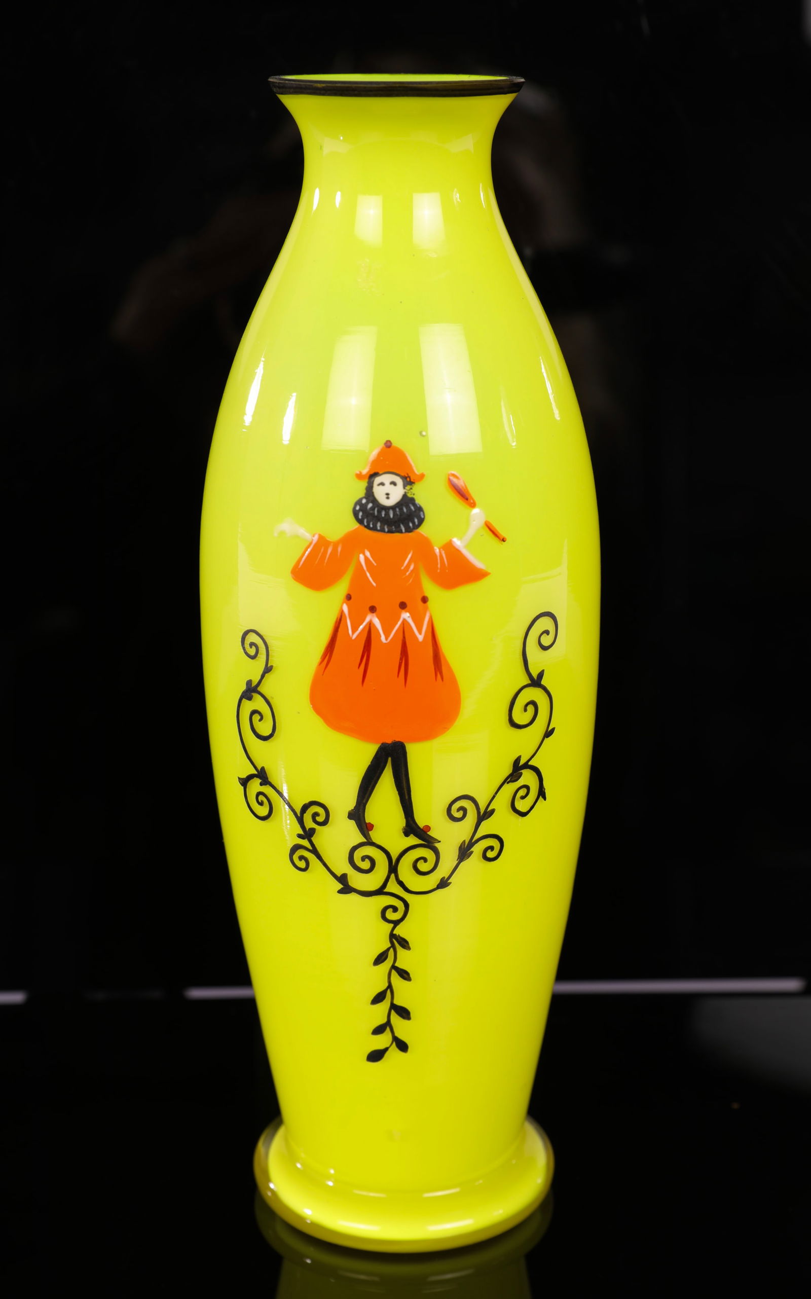 LOETZ TANGO FIGURAL PAINTED ART DECO YELLOW GLASS VASE (1 of 6)