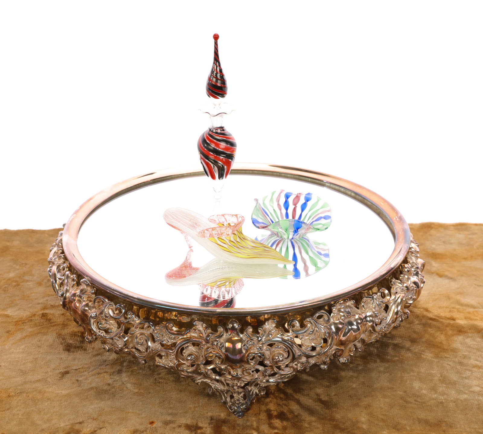 PLATEAU MIRROR ORNATE SILVER PLATE (1 of 9)