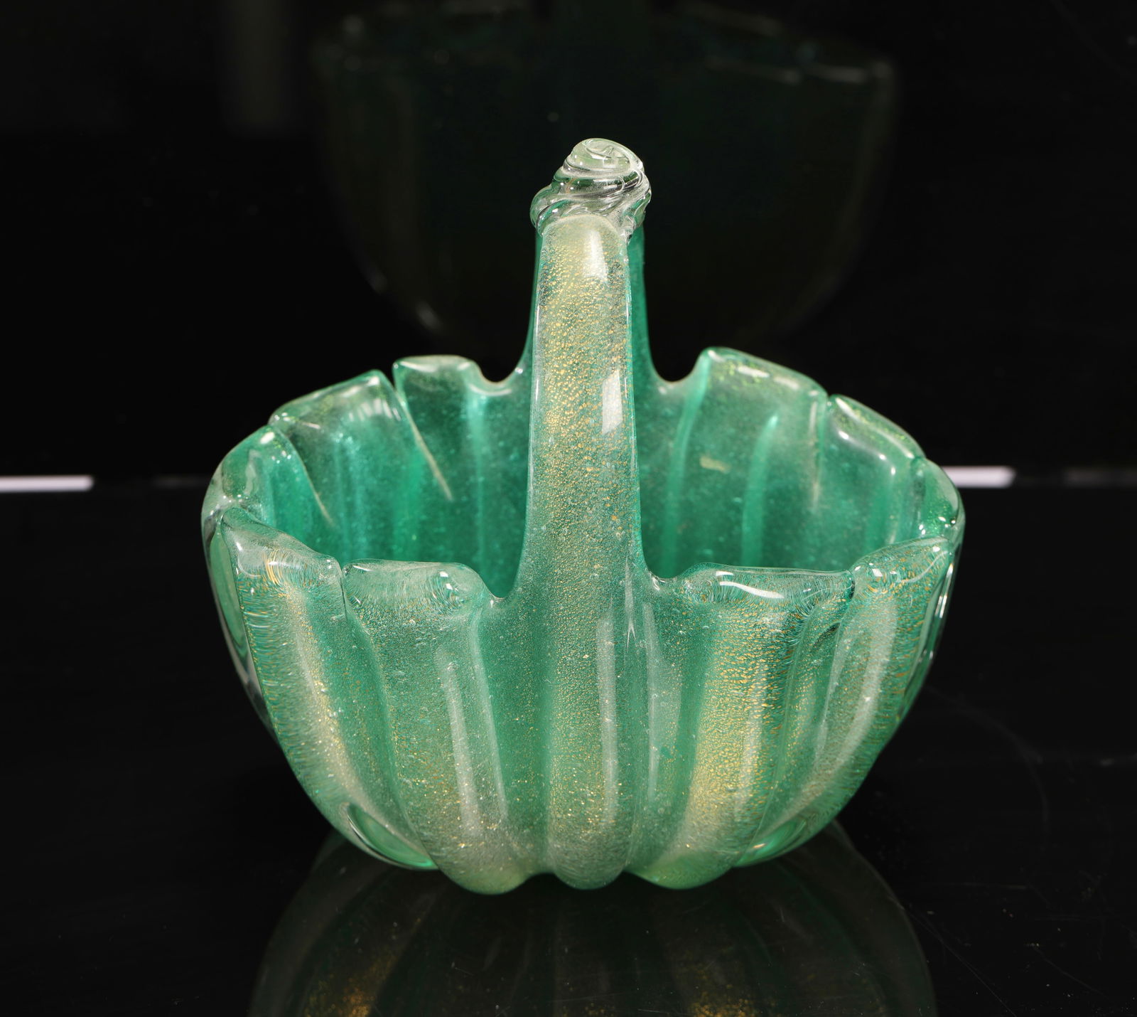 FLAVIO POLI SEGUSO MURANO SEA GREEN W/ GOLD LUTZ GLASS BASKET (1 of 7)