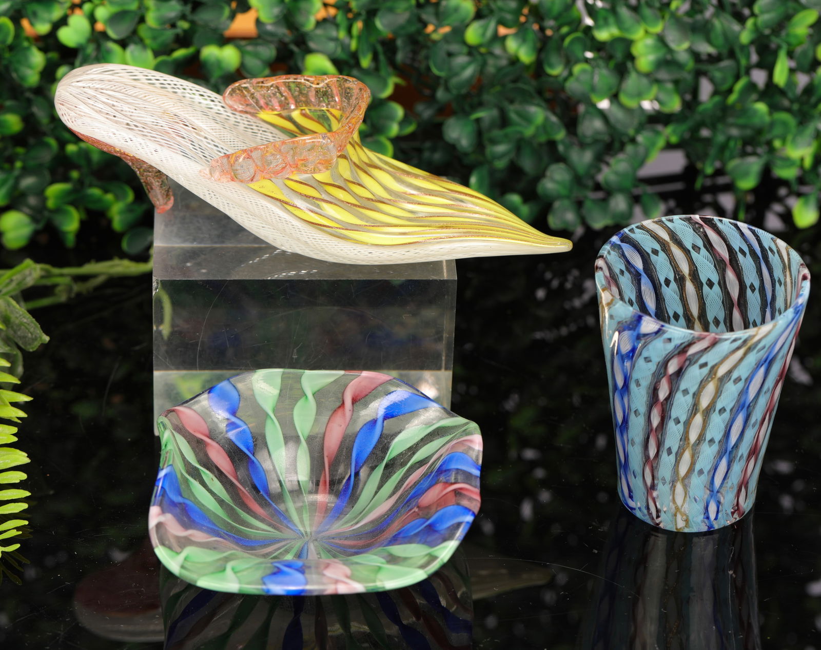 3 PC VENETIAN LATTICE GLASS SHOE, CUP, BOWL (1 of 10)