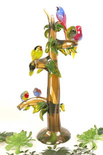 PINO SIGNORETTO MURANO GLASS BIRDS IN TREE 30" TALL ART SCULPTURE: A gorgeous art glass tree with extending branches and glass birds perched upon them. Signed at base by artist: Pino Signoretto. This is a LARGE PIECE! H: 30" tall x 19" x 19"