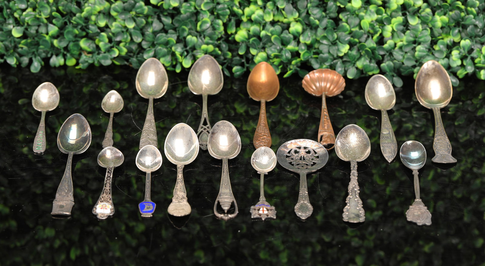17 ANTIQUE SOUVENIR SPOONS STERLING & COPPER 1900-1940 (1 of 5)