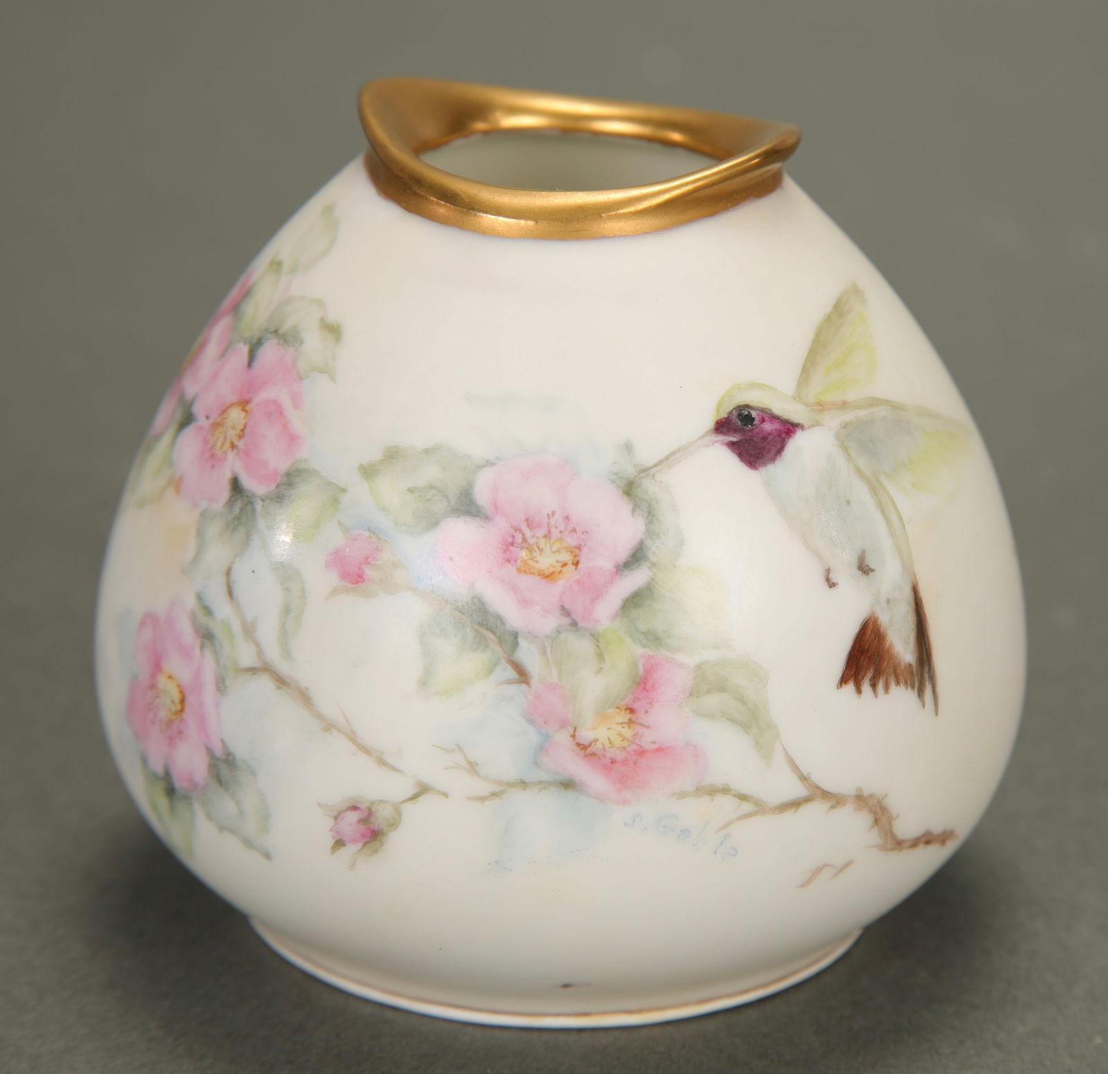 RS GERMANY PAINTED PORCELAIN VASE HUMMIINGBIRD & FLOWERS S. GOBLE (1 of 5)