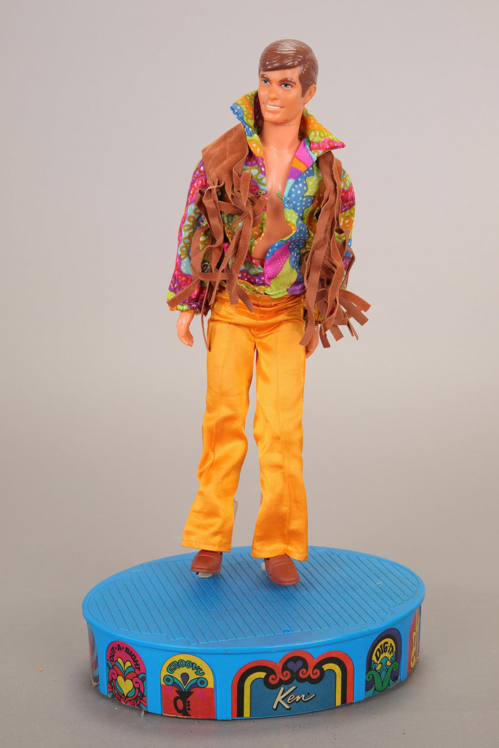 VTG MOD BARBIE DOLL LIVE ACTION KEN ON STAGE 1970 (1 of 9)