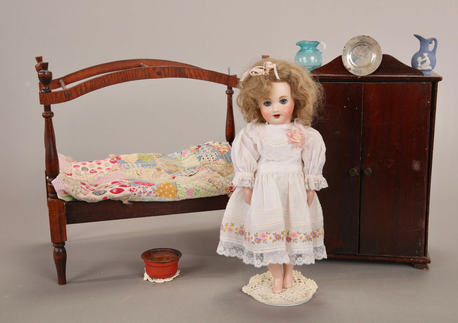 11" LANTERIER FRENCH BISQUE CHERIE 1 DOLL ARTIST REPRO THU TAM FREEMAN: Maker: Lanternier, France / Artist made reproduction by Thu-Tam Freeman Marks: Cherie 1 Thu-Tam Freeman, Lanternie, Francais, 2006 Materials: All bisque- head, Seeley jointed body mohair light brown w