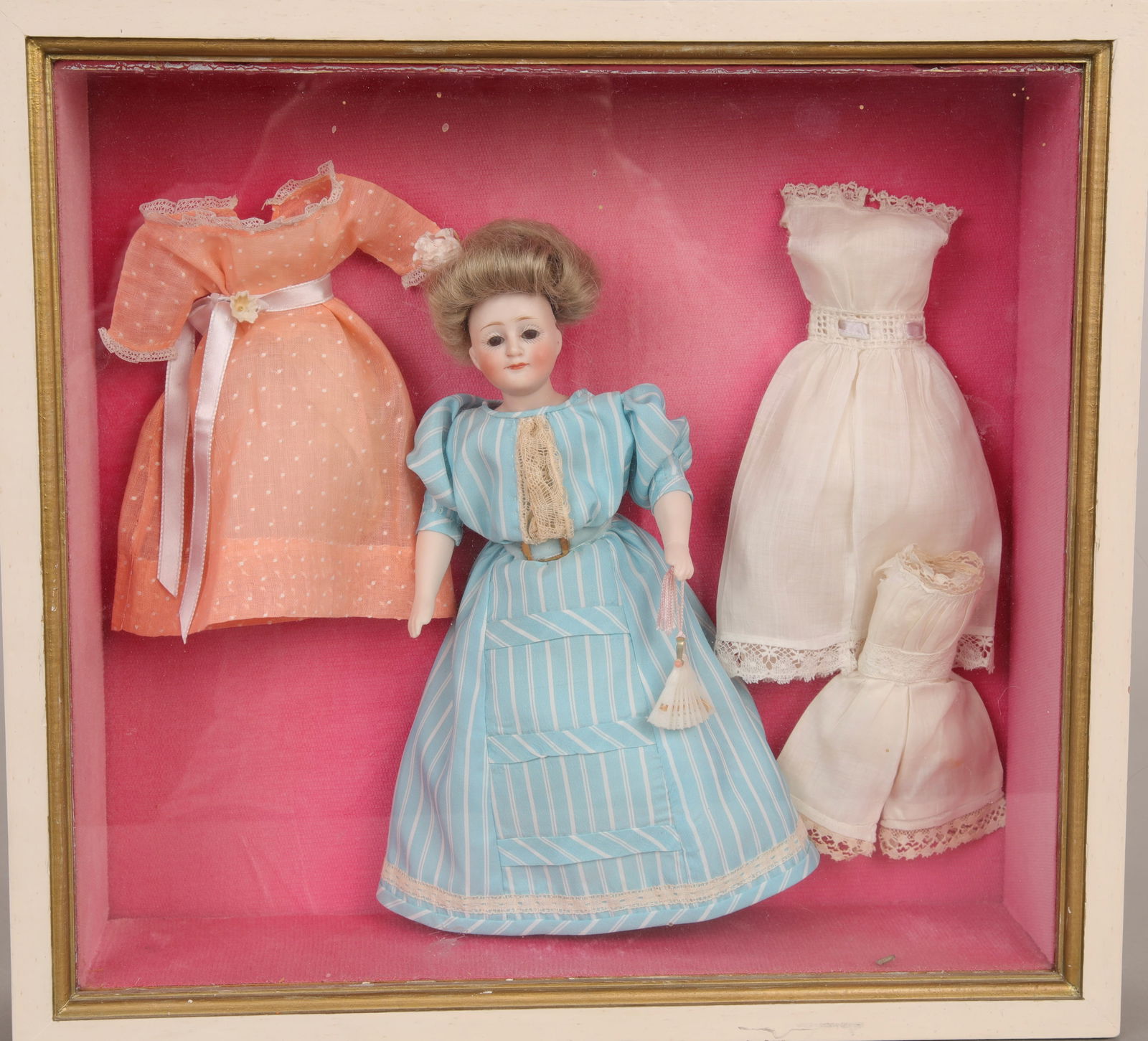 RARE! ANTIQUE KESTNER GIBSON GIRL BISQUE DOLL 1910 W/ CLOTHING IN SHADOWBOX (1 of 13)