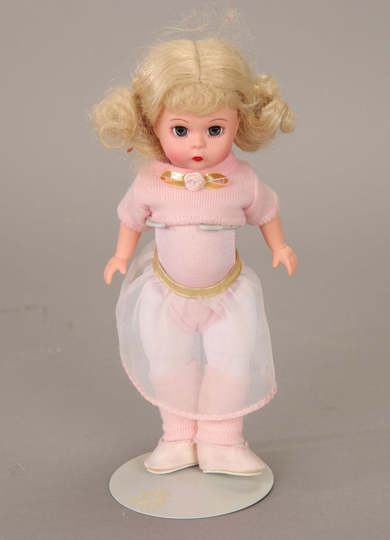 MADAME ALEXANDER MODERN ALEXANDER-KINS DOLL PINK BALLET OUTFIT (1 of 4)