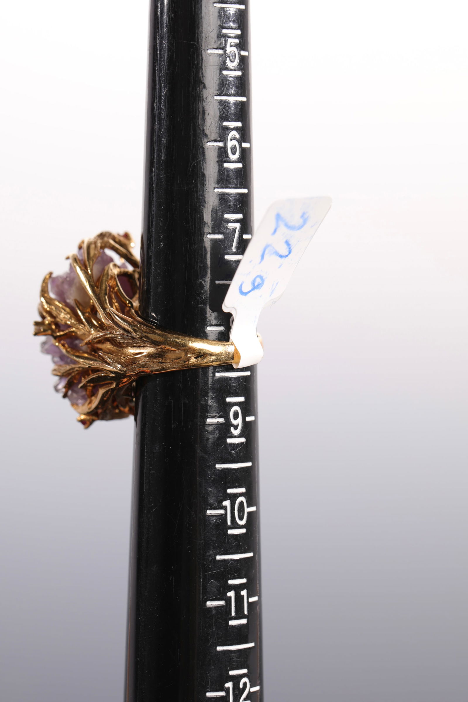 BRUTALIST AMETHYST & 18K GOLD & RUBY STATEMENT RING - 8