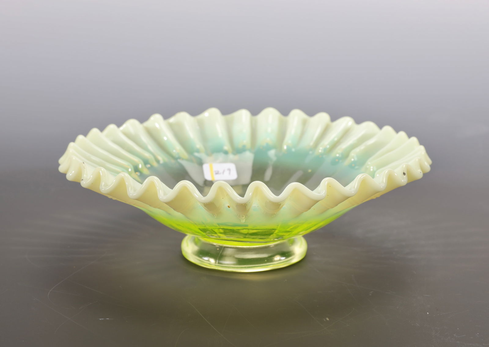 VASELINE GLASS RUFFLED BRIDE'S BOWL (1 of 7)