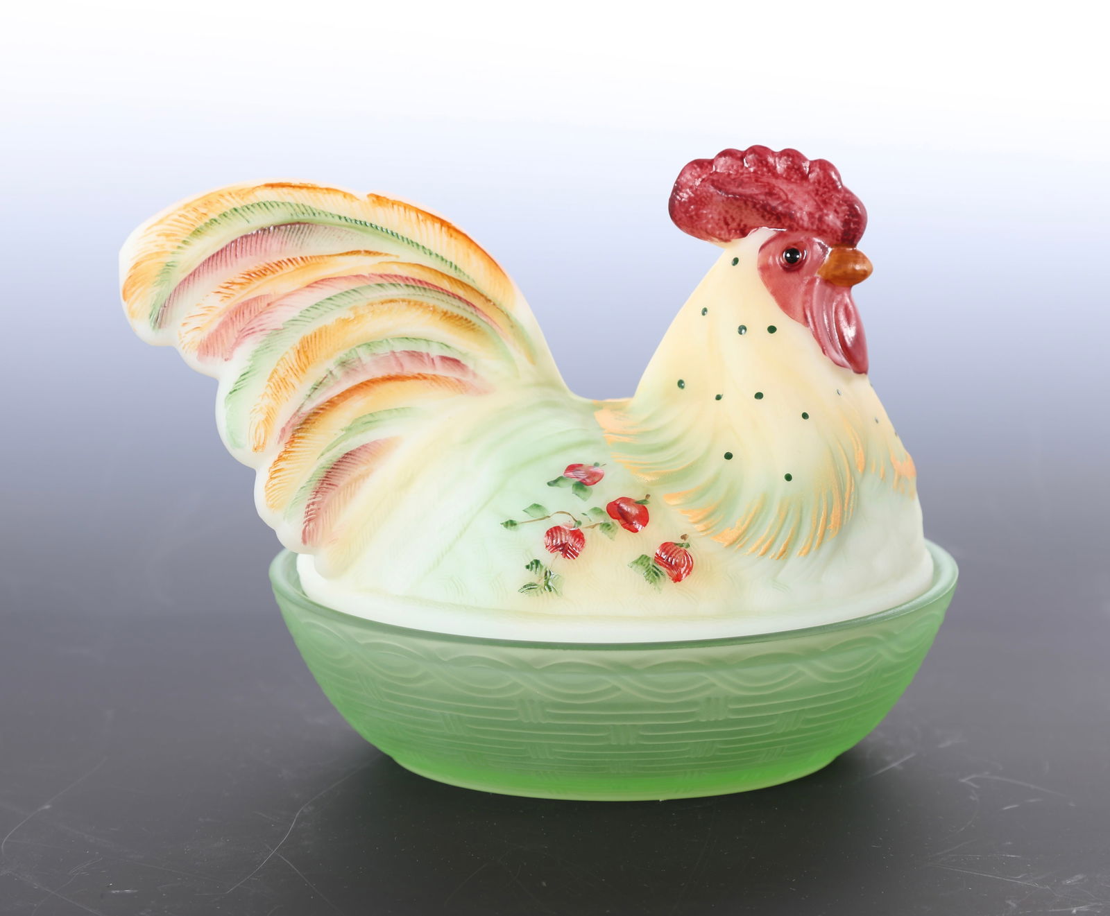 FENTON ART GLASS HEN ROOSTER ON NEST URANIUM CANDY DISH (1 of 12)