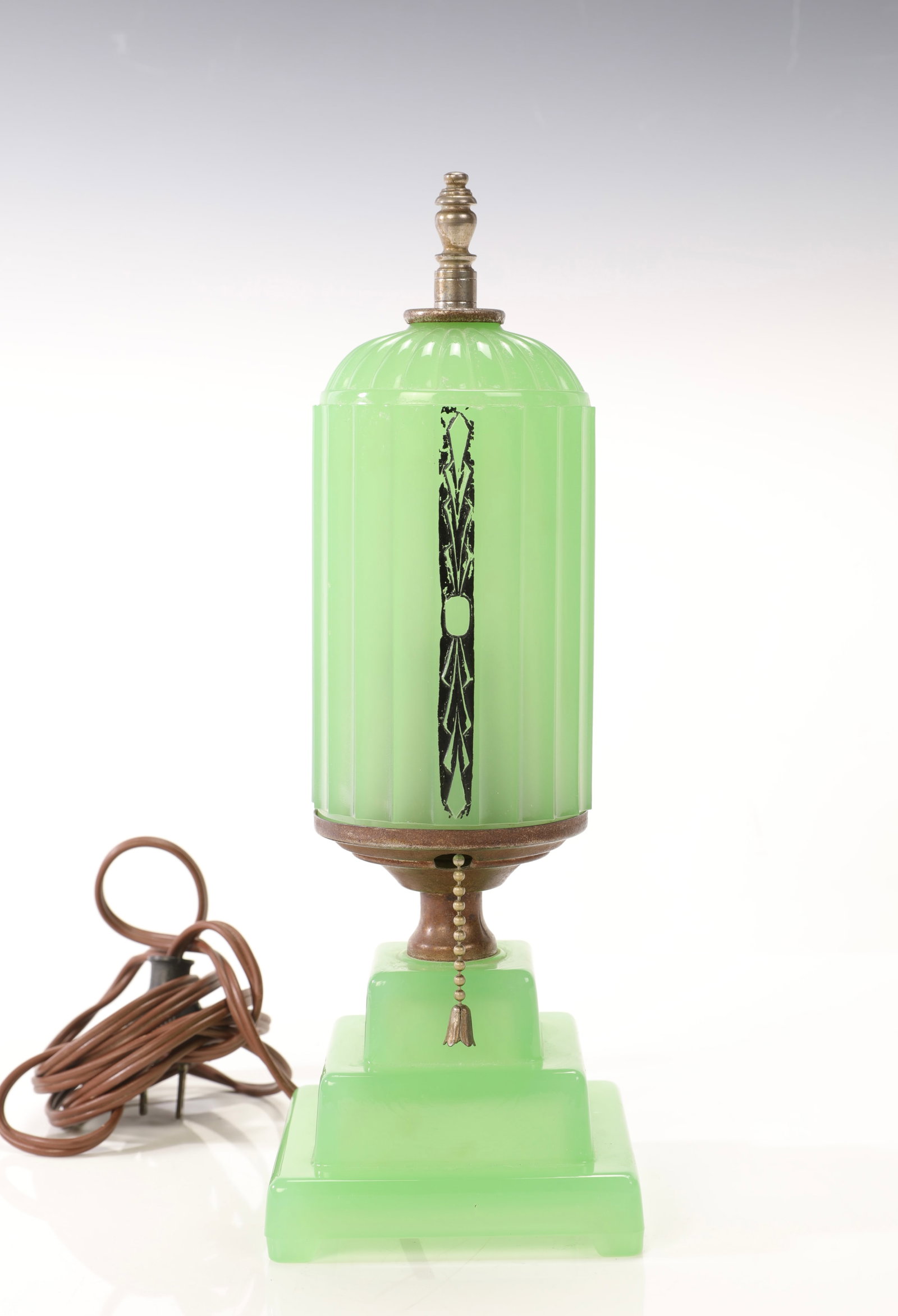 ART DECO JADEITE GLASS EMPIRE BOUDOIR LAMP (1 of 8)