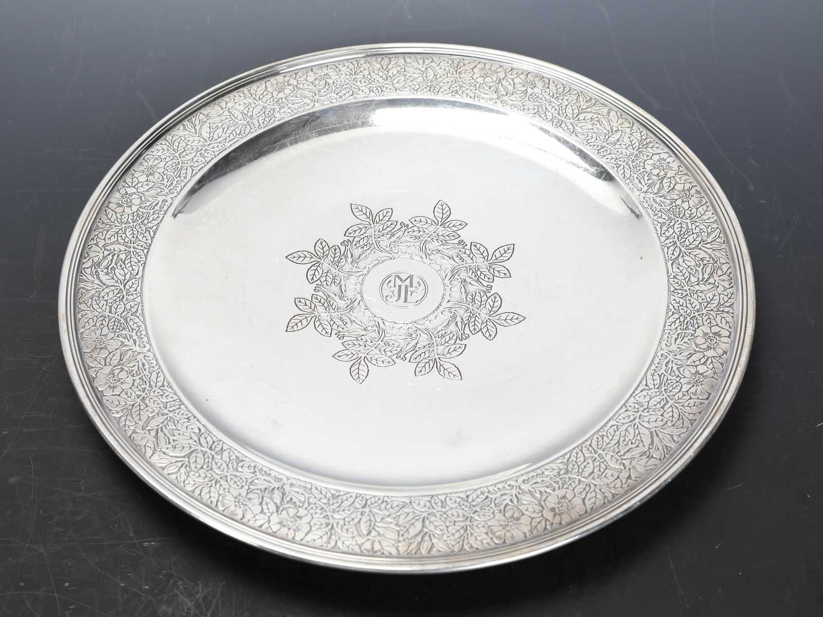 TIFFANY & CO. STERLING SILVER 12" ROUND TRAY 780 GRAMS (1 of 9)