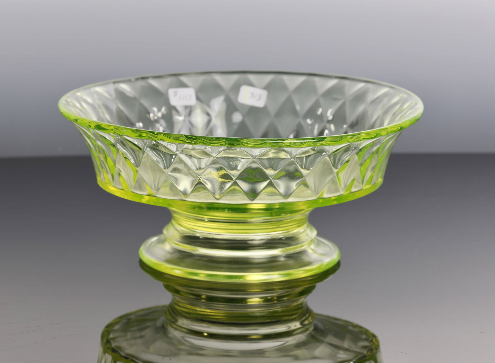 BRYCE BROS VASELINE URANIUM GLASS FOOTED BERRY SERVING BOWL COMPOTE (1 of 12)