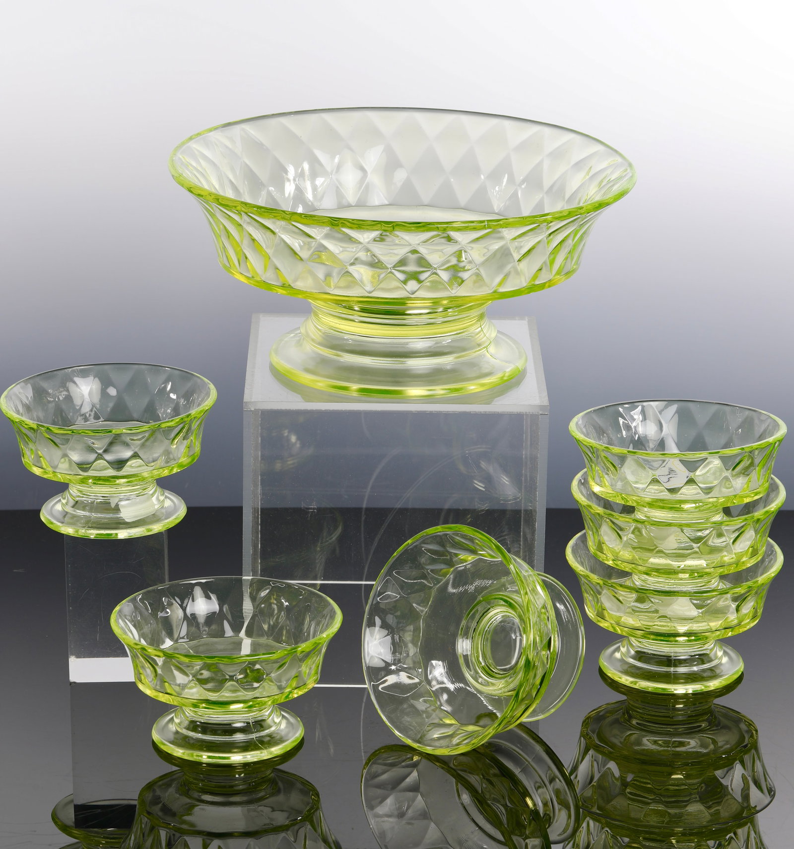 1880s BRYCE BROS DIAMOND QUILT VASELINE GLASS FOOTED DESSERT BOWL 7PC SET (1 of 12)