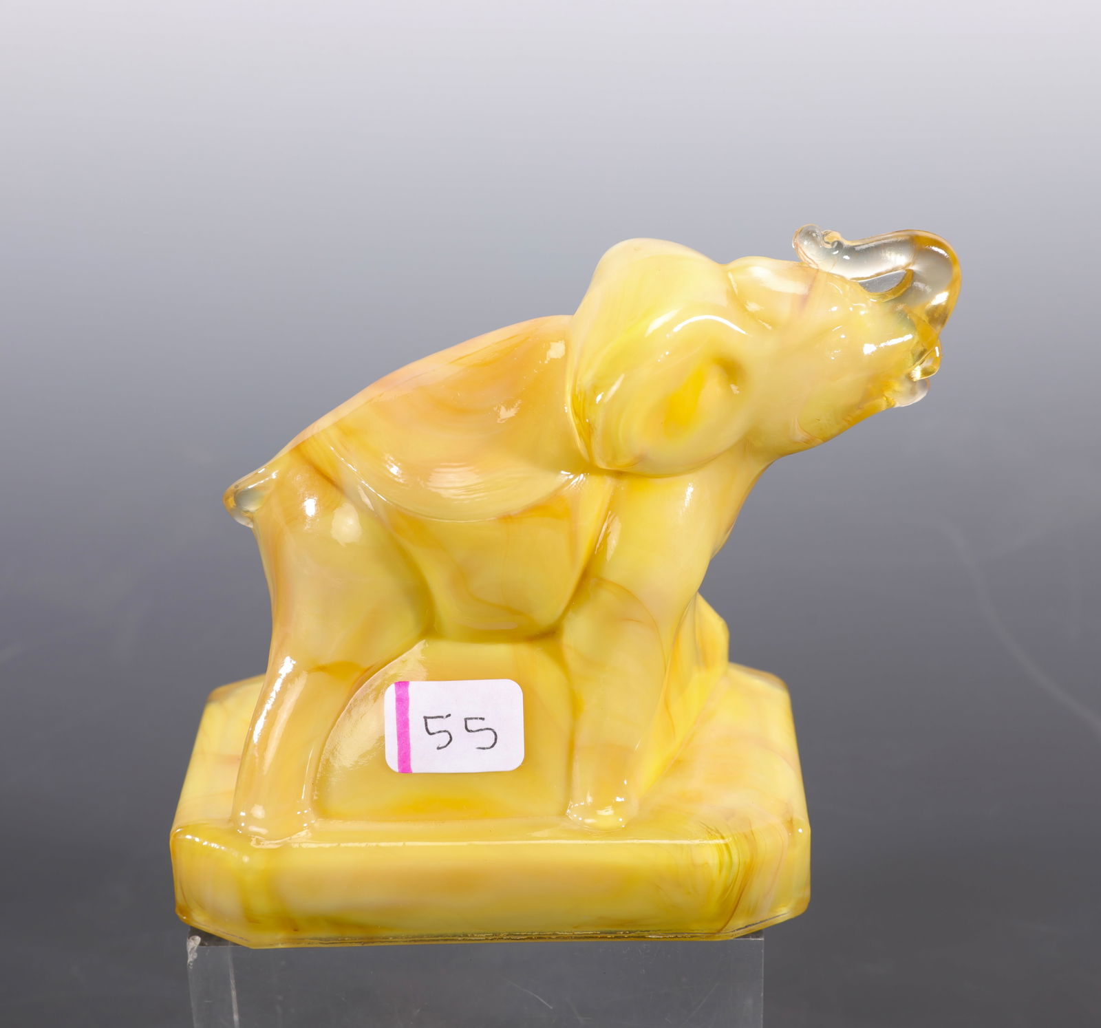 BOYD SLAG GLASS ELEPHANT FIGURINE CADMIUM UV GLOW (1 of 9)