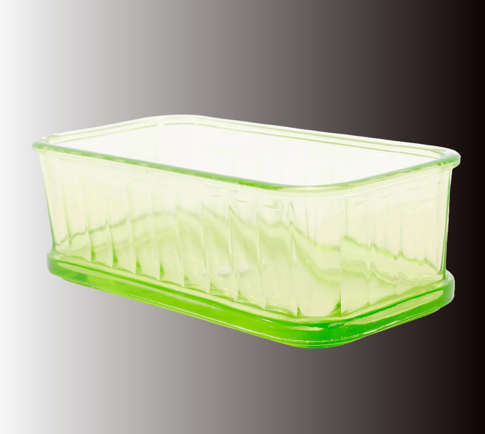 GREEN URANIUM GLASS REFRIGERATOR BOX CASSEROLE (1 of 7)
