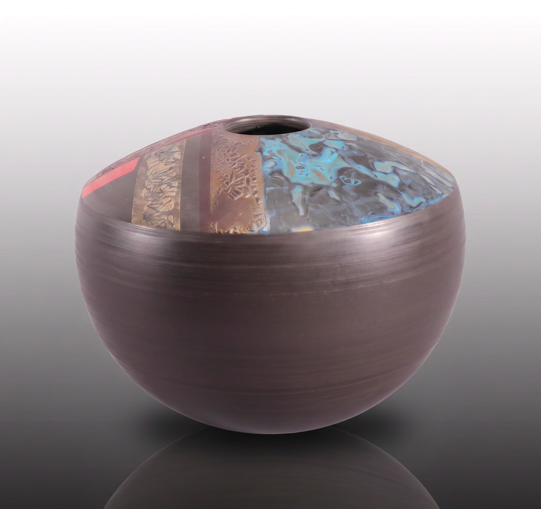 TONY LAVERICK STUDIO ART POTTERY LUSTRE VESSEL (1 of 5)