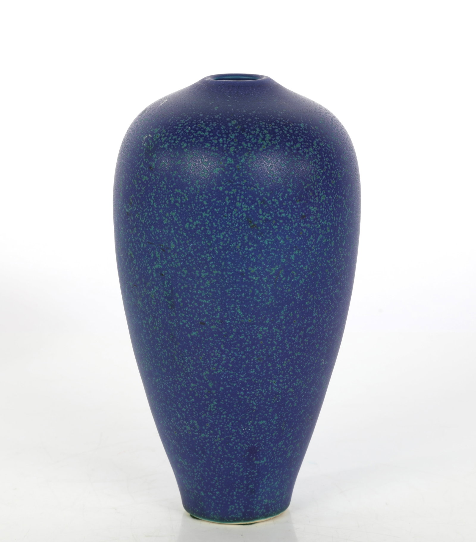 NATALIE BLAKE MODERNIST STUDIO ART POTTERY VASE: Lot Description Artist: Natalie Blake Item: Mid-Century Modern Inspired Studio Art Pottery Vase Material: Glazed Stoneware / Porcelain Markings: Features