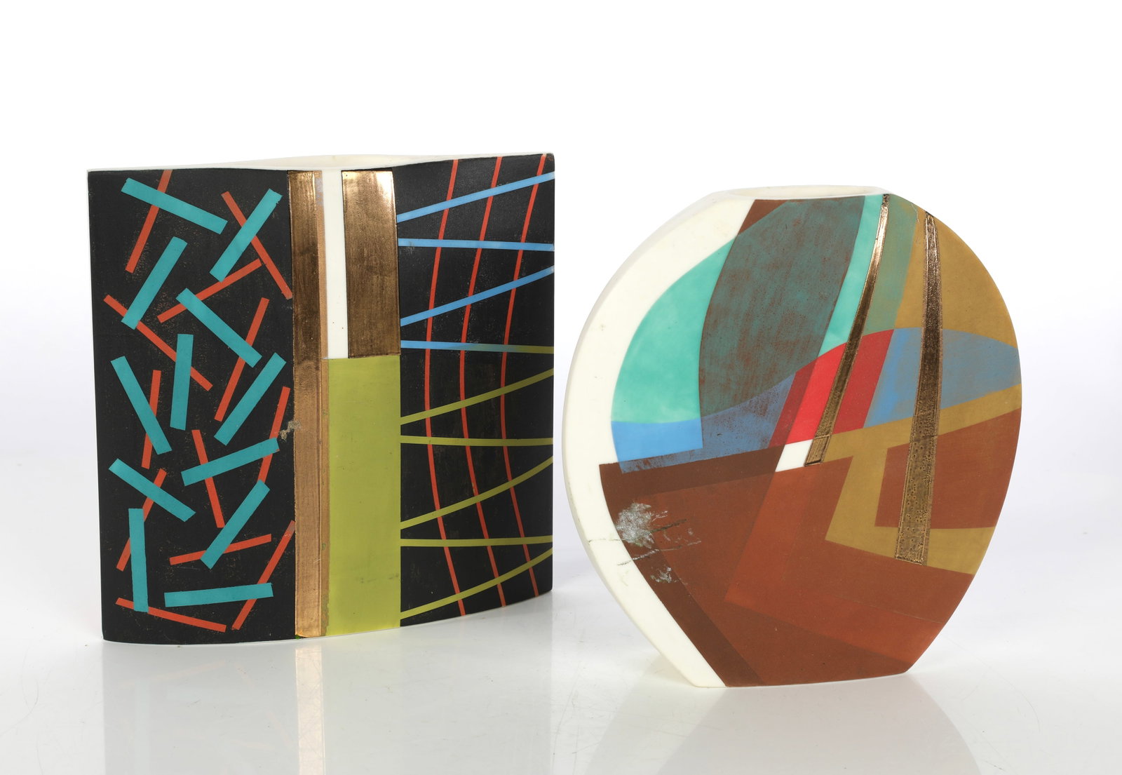 TONY LAVERICK PAIR CONTEMPORARY STUDIO ART POTTERY VASES: Lot of Two Tony Laverick Studio Art Pottery Vases An exceptional offering of two contemporary studio art pottery vases by acclaimed British ceramic artist Tony Laverick. Known for his meticulous techn