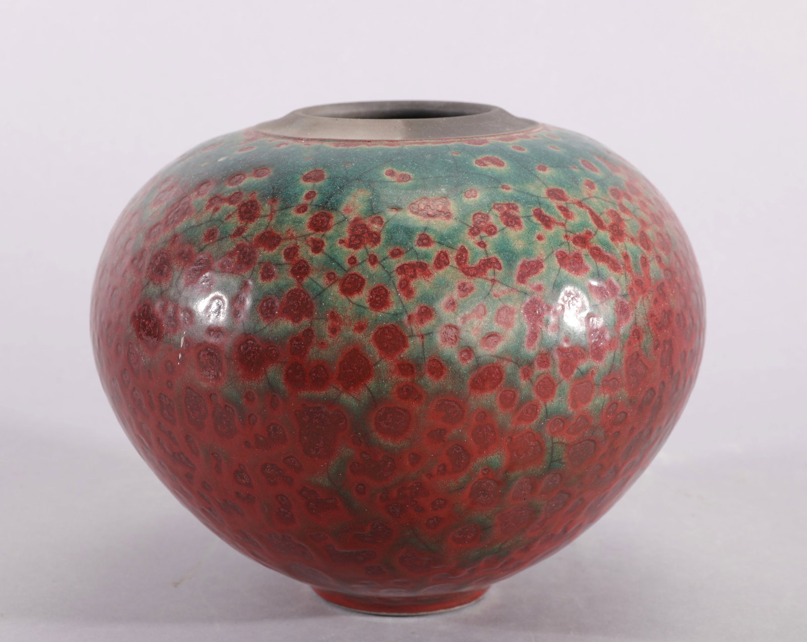 WILLIAM KIDD STUDIO ART POTTERY GLAZED SPHERICAL VASE: William Kidd Hand-Thrown Studio Art Pottery Glazed Sphere Vase (2001) A striking, early-career hand-thrown studio art pottery sphere vase by acclaimed contemporary ceramicist William Kidd. Created and
