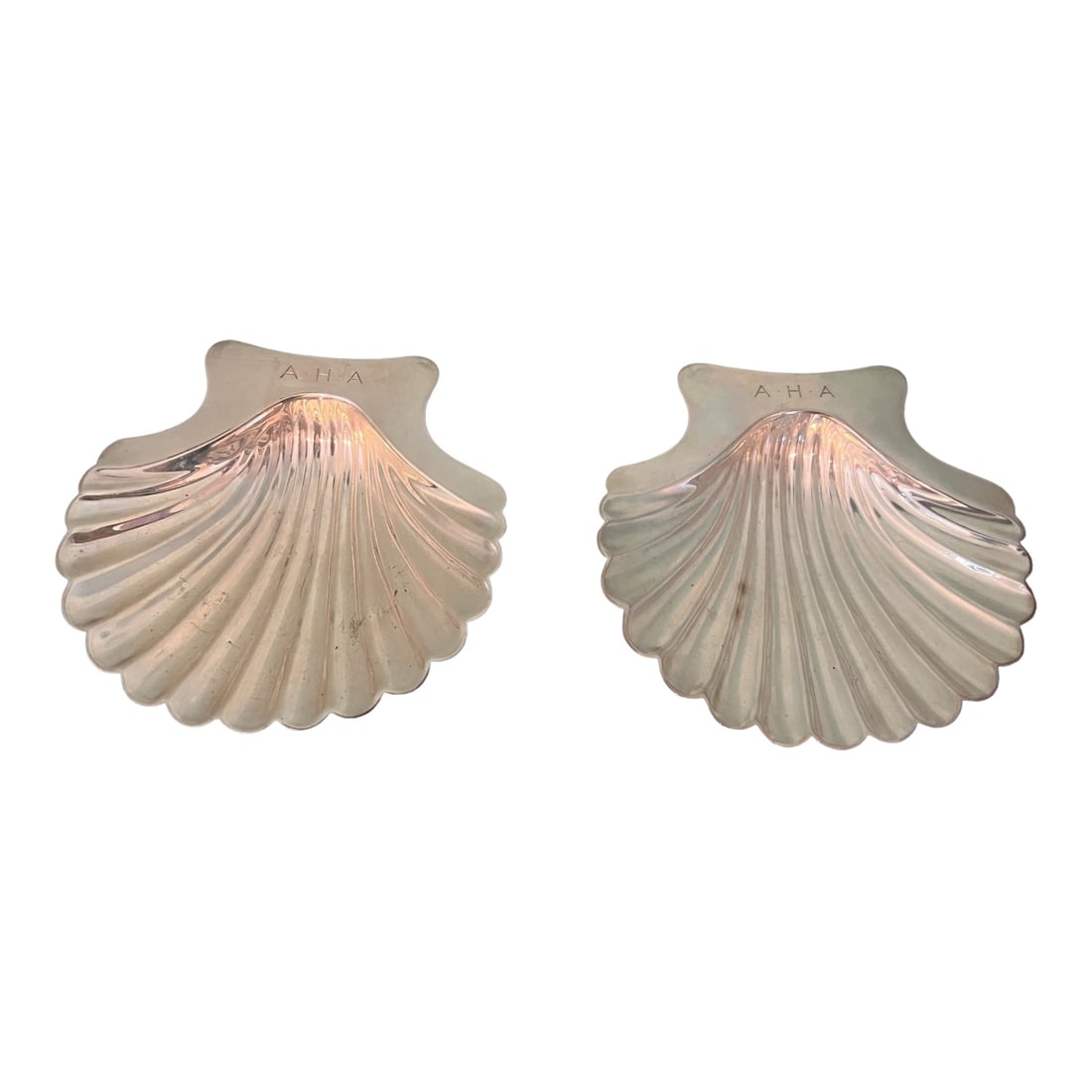Set of 2 Scallop Shell Footed Seving Dishes GWD (1 of 9)