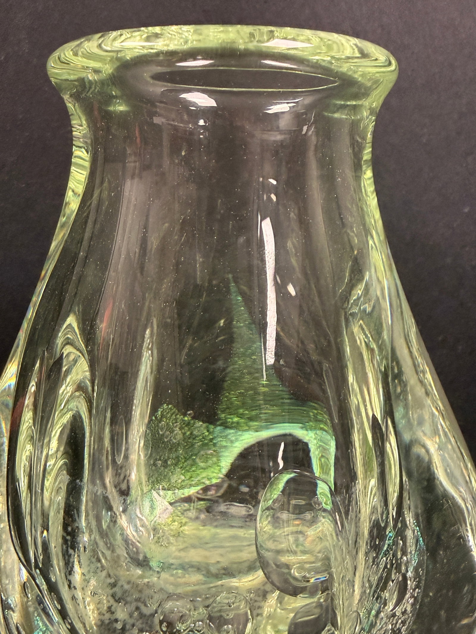 Robert Eickholt Studio Dichrotic Art Glass Freeform Vase Signed - 5