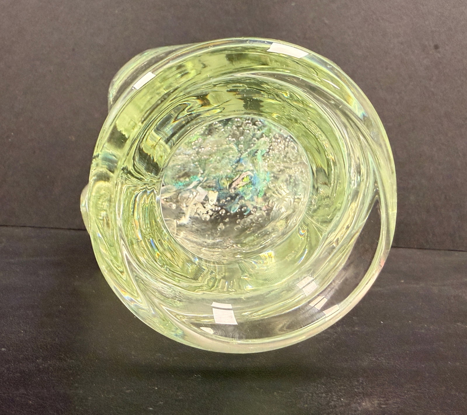 Robert Eickholt Studio Dichrotic Art Glass Freeform Vase Signed - 9