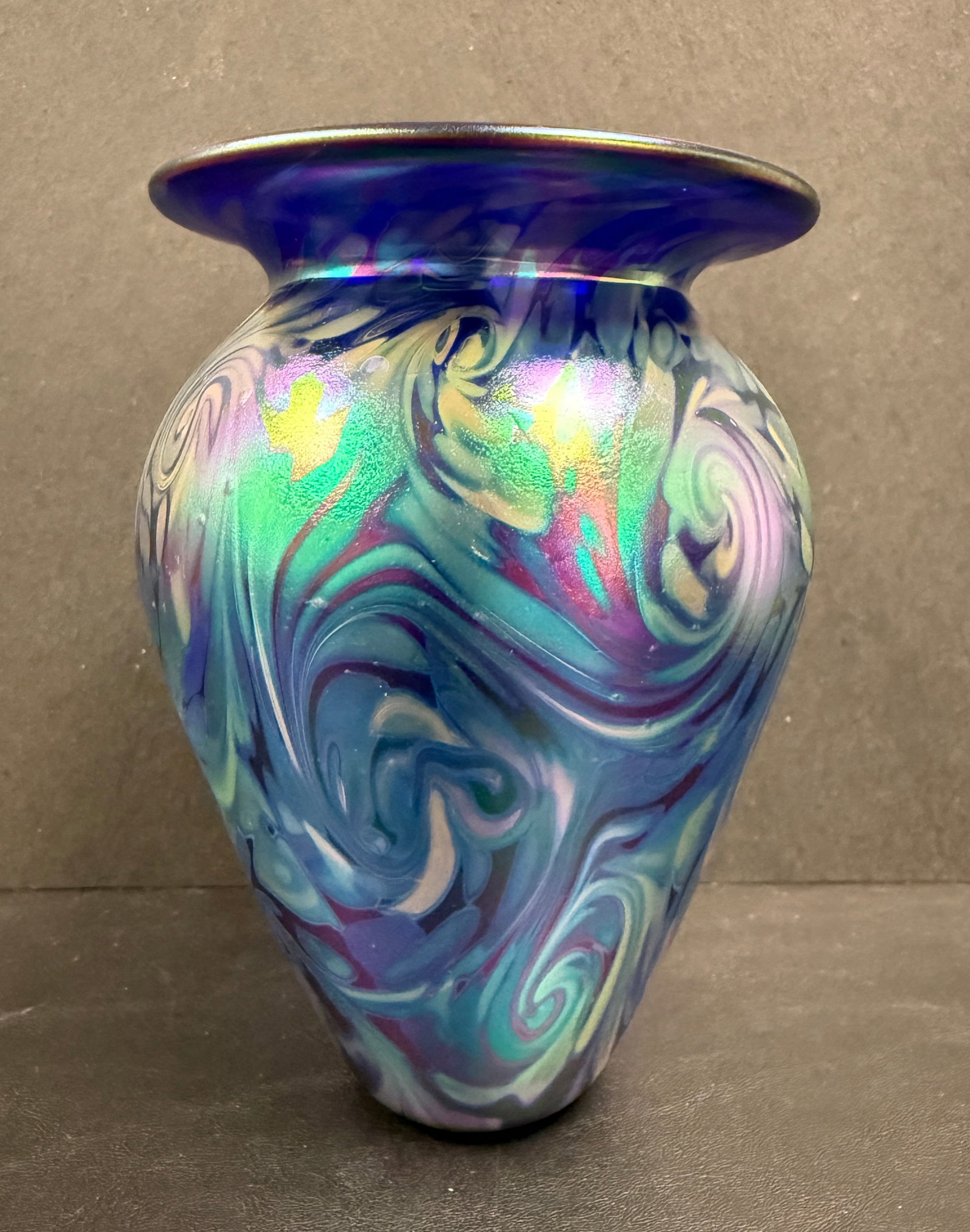 Robert Eickholt Studio Art Glass Vase Iridescent Signed - 3