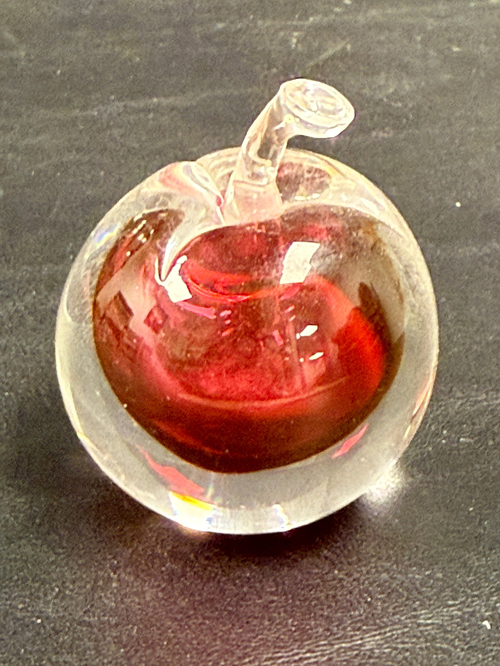Kosta Sweden Apple Perfume Bottle Vicke Lindstrand: From an upstate, NY estate. Signed Vicke Lindsrtand art glass apple shaped bottle, for Kosta Boda. Stem is removable stopper. Measures approx 2.25" tall. Please see photos for condition details.