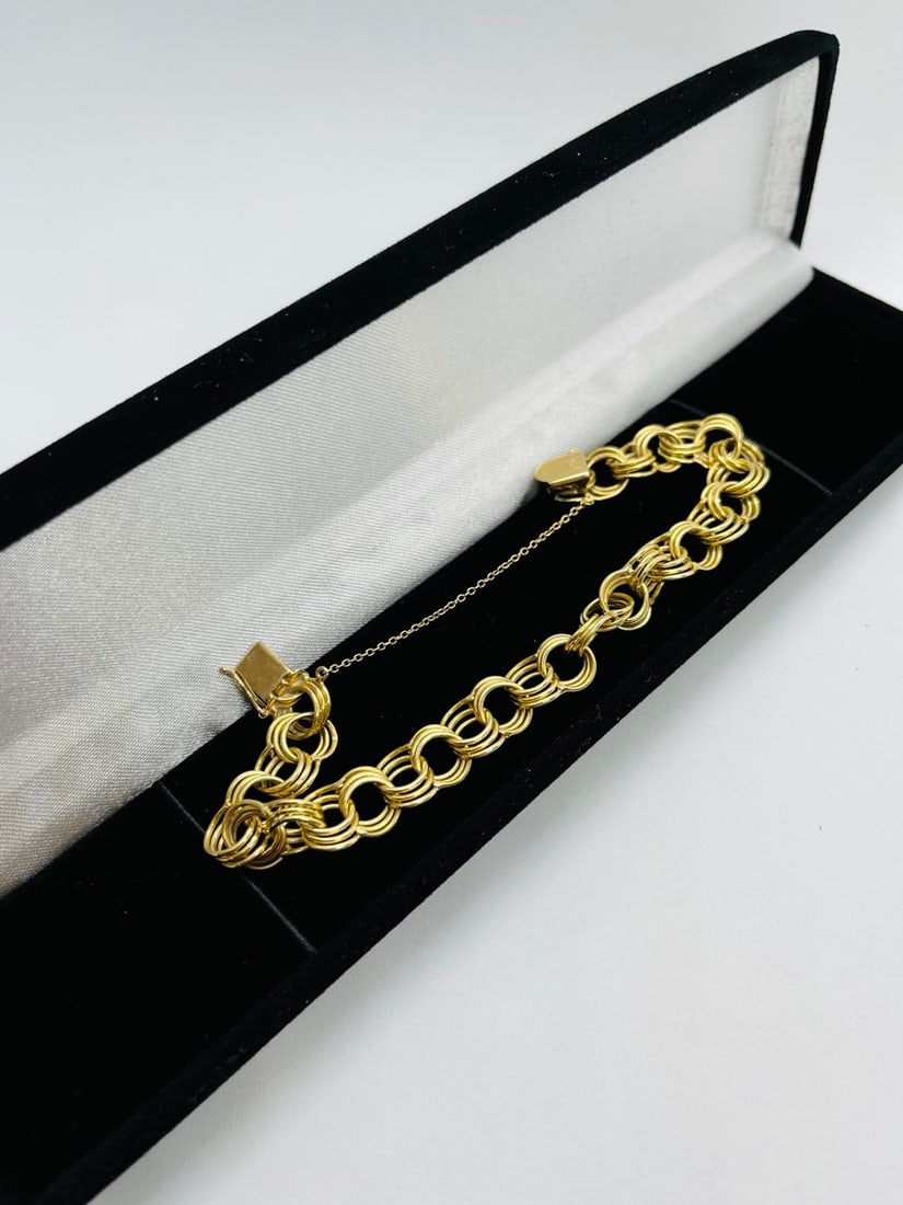 CHARM BRACLET: 14K YELLOW GOLD CHARM BRACLET 7 INCH