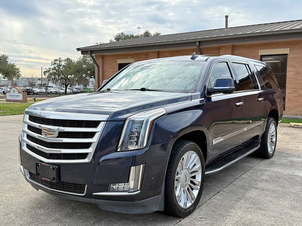 2017 Cadillac Escalade (1 of 14)