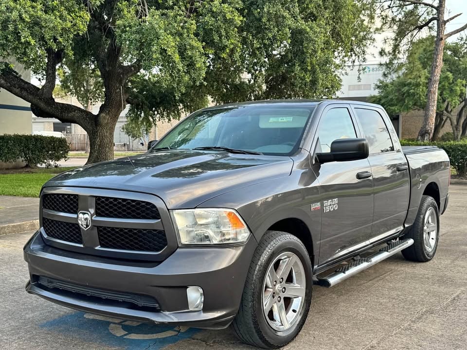 2014 Dodge ram 1500 Crap cop (1 of 10)