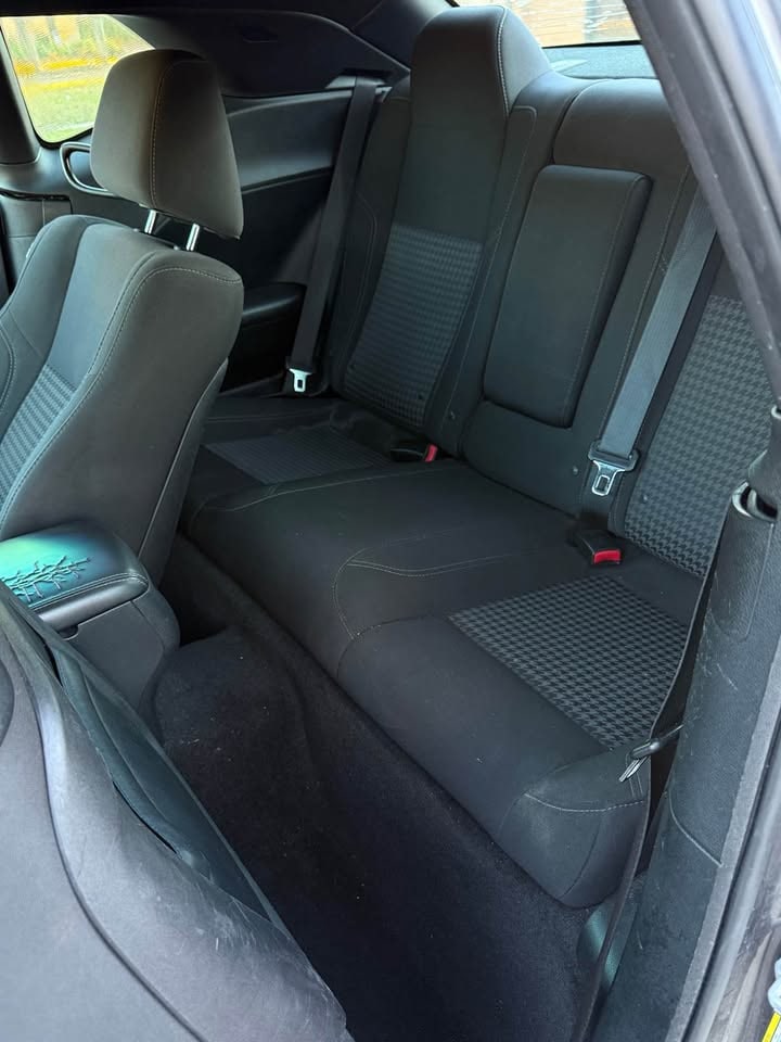 2016 Dodge challenger SXT Plus Coupe 2D - 11