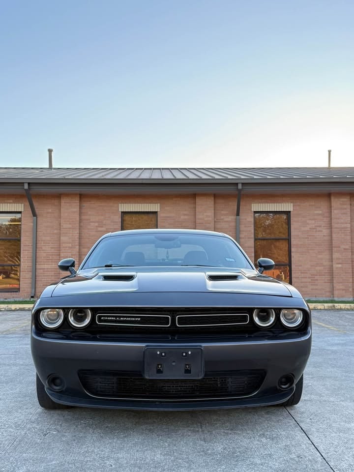 2016 Dodge challenger SXT Plus Coupe 2D - 8