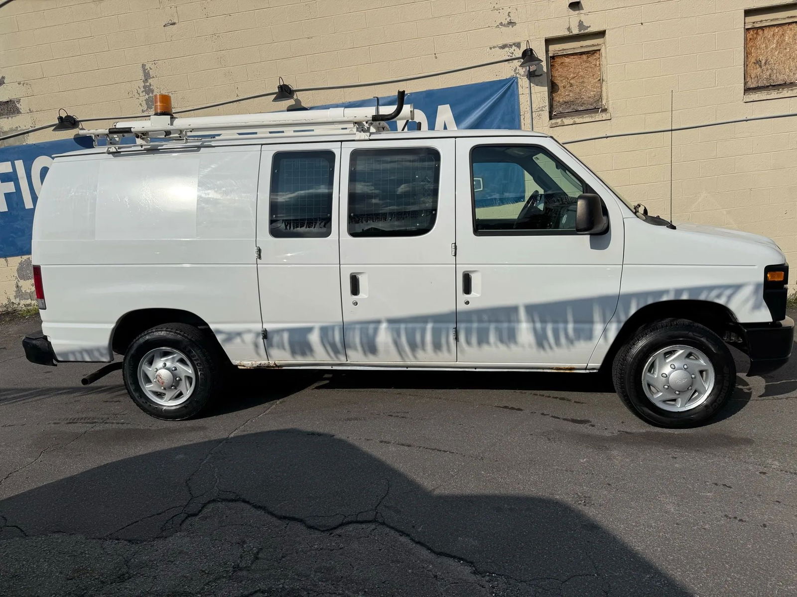 2012 FORD E150 CARGO VAN 3D - 3