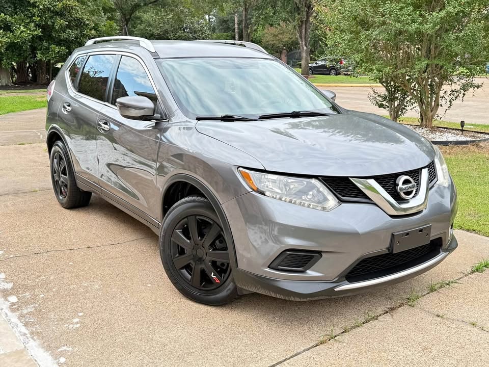 2016 Nissan rogue SL Sport Utility 4D: Driven 113,000 miles-Automatic transmission-Exterior color: Grey · Interior color: Black4/5 overall NHTSA safety rating-Fuel type: Gasoline25.0 MPG city · 32.0 MPG highway · 28.0 MPG