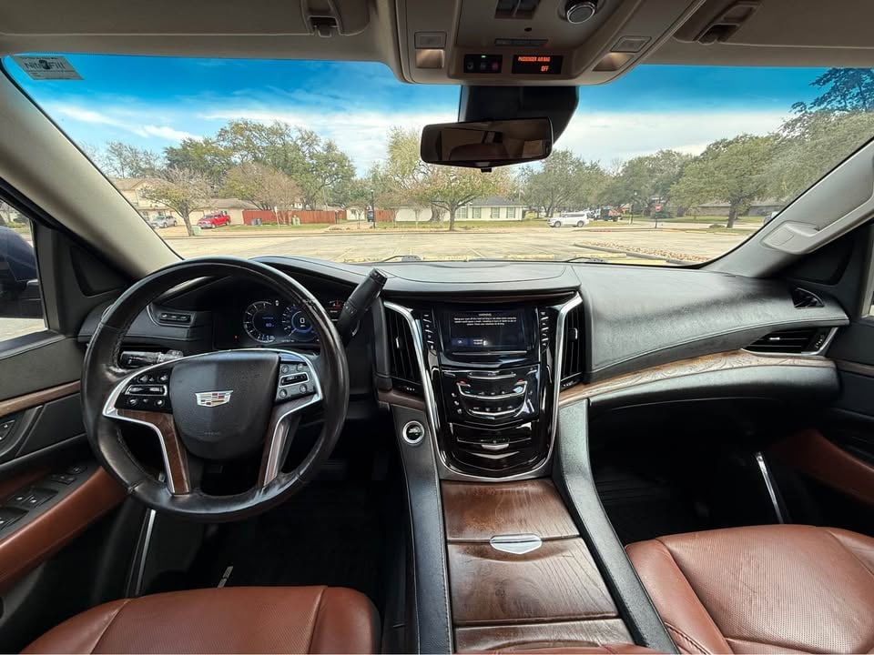 2017 Cadillac Escalade - 14