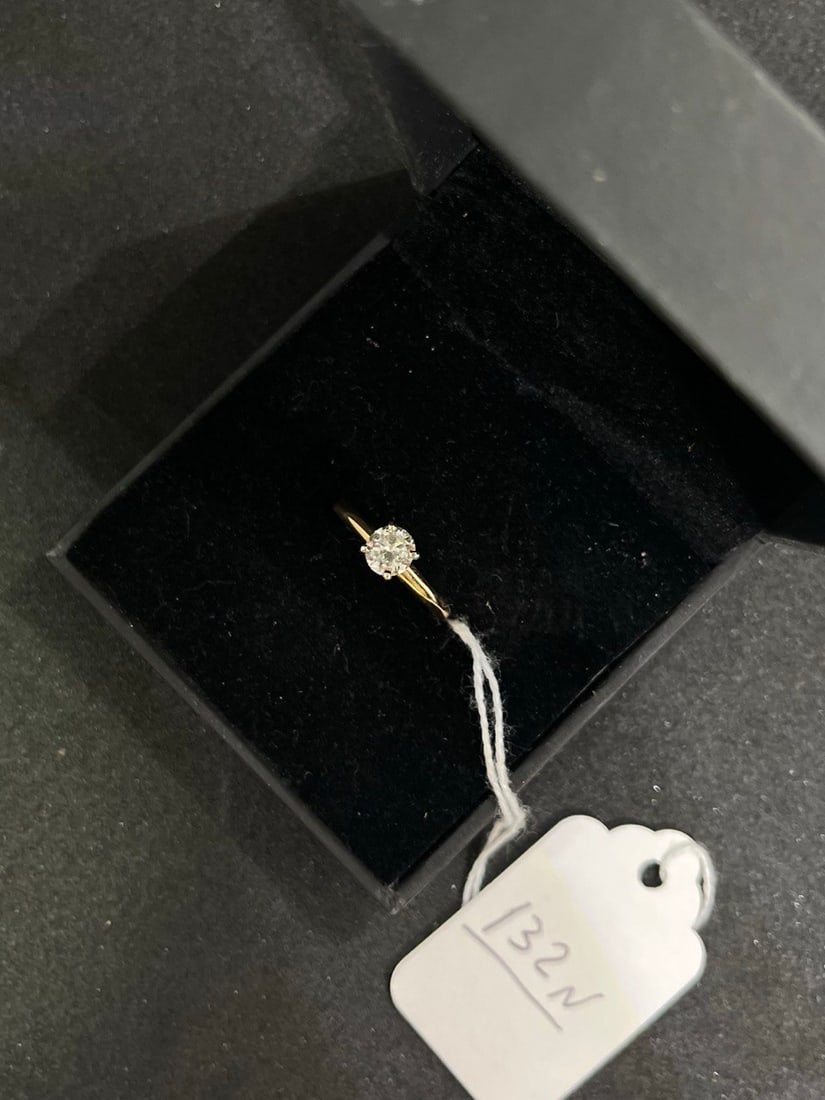 LADIES RING: LADIES 14K YELLOW DIAMOND ENGAGEMENT RING SIZE 7 VS1 H COLOR 3/4 DIAMOND