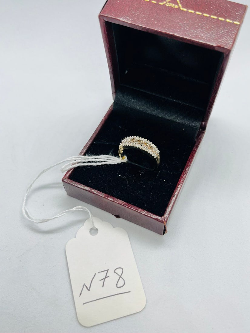 LADIES DIAMOND RING: 14K GOLD DIAMOND .50 CTTW SIZE 6 1/2