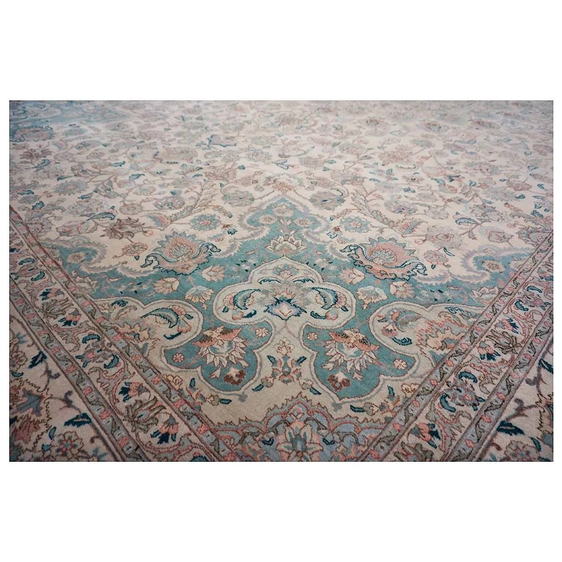 Persian Tabriz 9902227 - 6