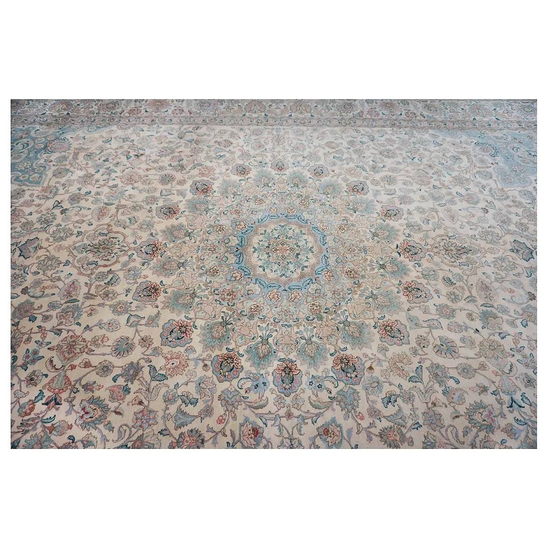 Persian Tabriz 9902227 - 8